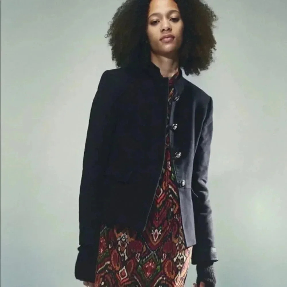 Zara Fitted Velvet Blazer